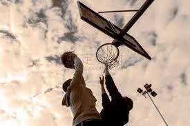 汉堡3-2逆转云达不莱梅，波尔森破门，卢卡-武什科维奇建功